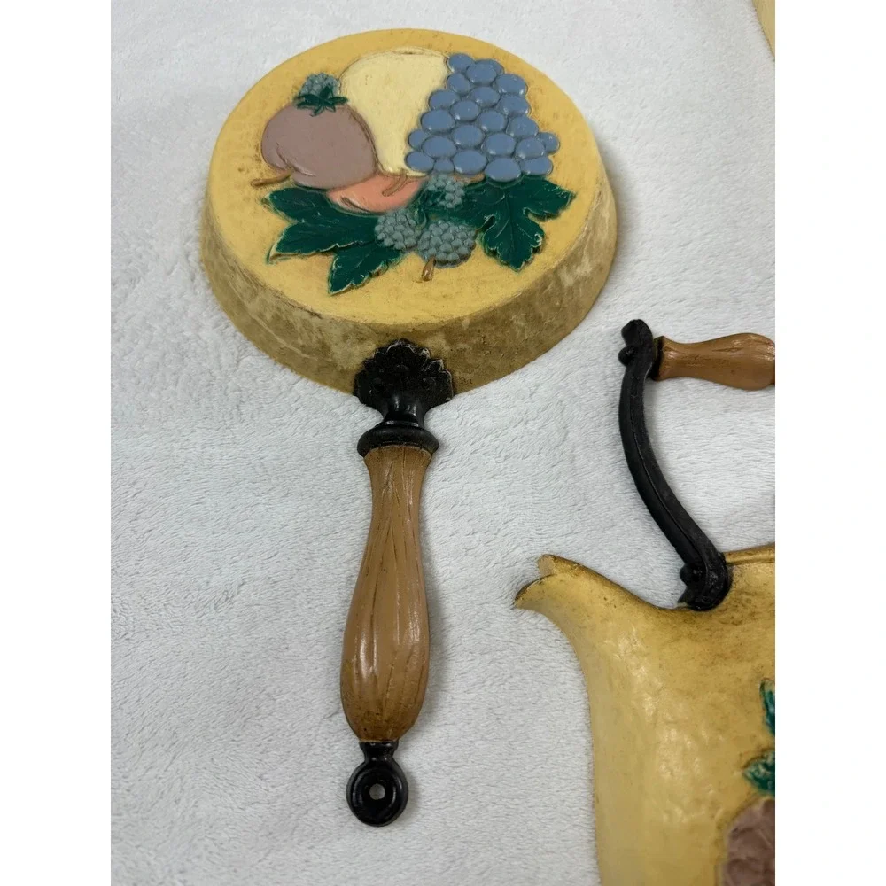 Vintage 1995 Home Interiors &‎ Gifts Kitchen Wall Plaques Set 3 Yellow Teapots